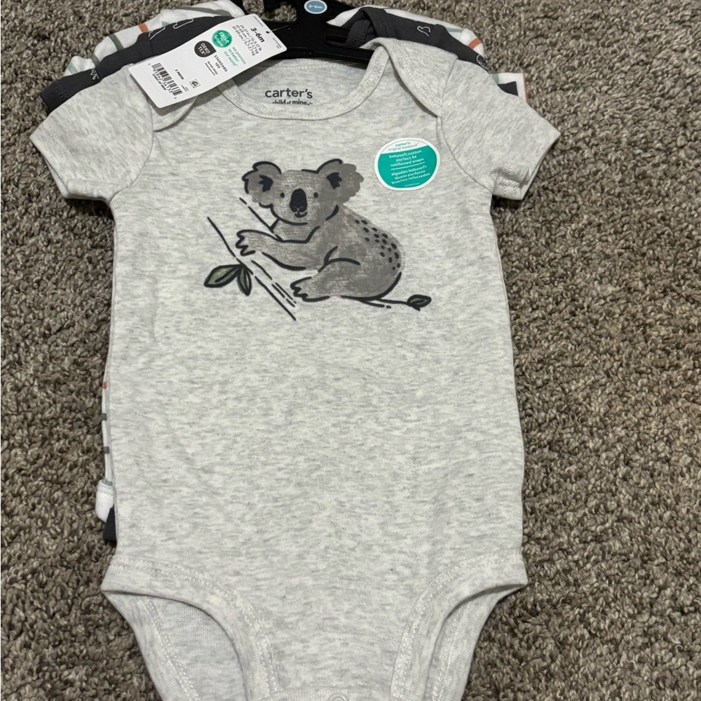Carter's set of three onesie
